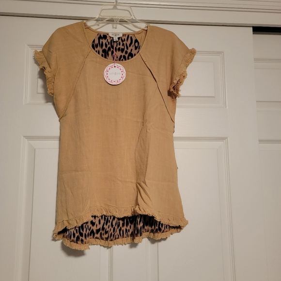 Umgee Animal Print Blouse - Picture 1 of 6
